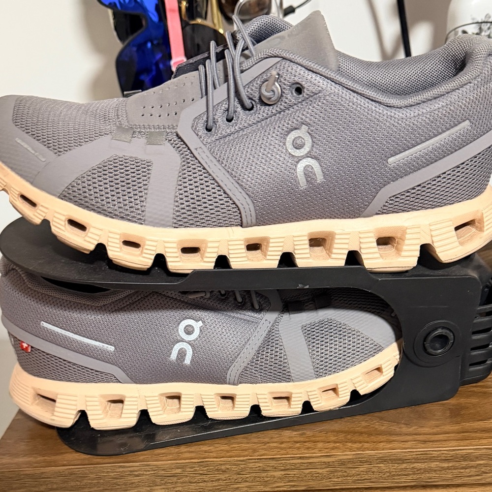 On Running Gray Sneakers with Tan Accents